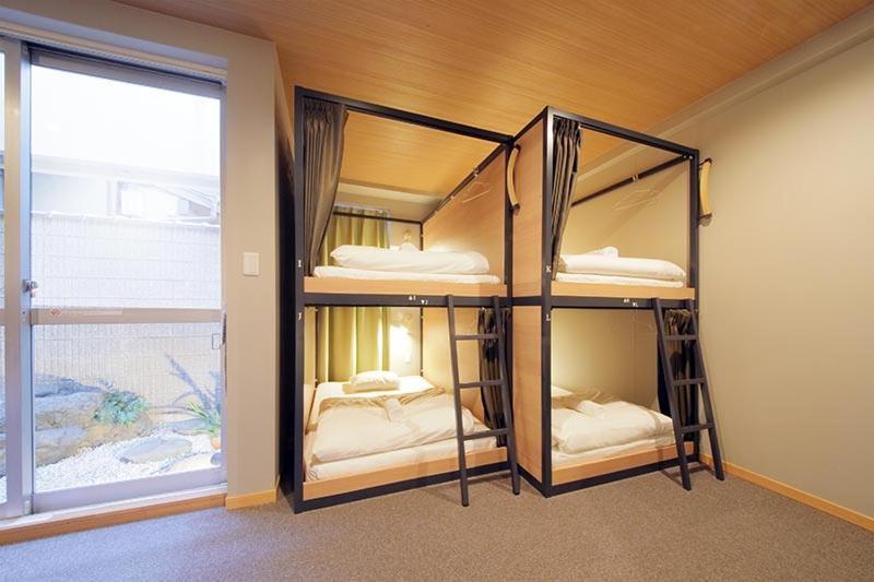 Bed 12-Bed Mixed Dormitory Room　
